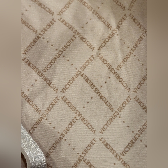 VICTORIA'S SECRET BRA PERFECT SHAPE SZ 38DDD EXCELLENT CONDITION - Picture 4 of 4